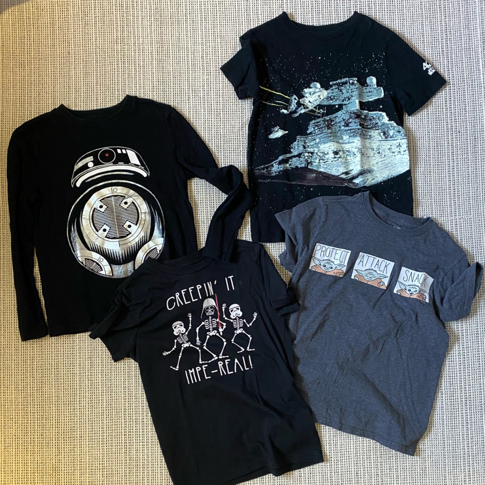 Gap & Disney Star Wars Bundle Tees, 1 long and 3 short sleeve t-shirts. Size M